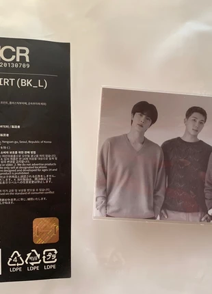 BTS Monochrome photocards, merk: BTS, staat: Nieuw met prijskaartje, maat: Prematuur, tot 44 cm, € 25,00, € 26,95 inclusief Kopersbescherming