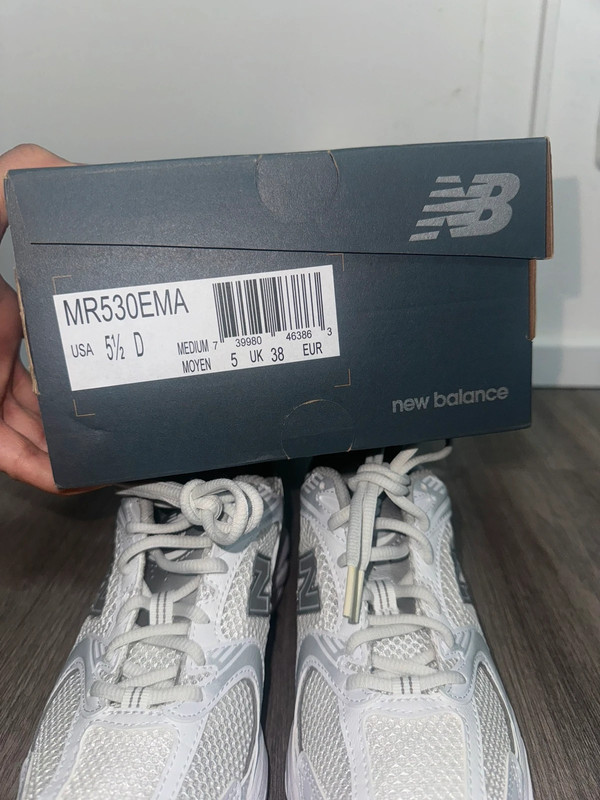 New Balance Sneaker 4