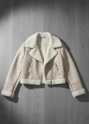 Veste beige en fausse fourrure, marque: Tendance, état: Très bon état, taille: M / 38 / 10, 64,90 €, 68,85 € Protection acheteurs incluse