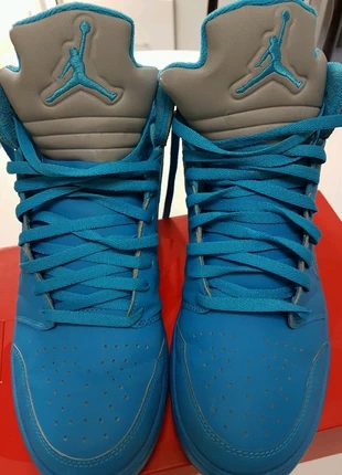 Zapatillas jordan prime 5 originales ,azules talla 44 (raro) 2010, marca: Jordan, estado: Muy bueno, tamaño: 44, 350,00 €, 368,20 € Protección al comprador incluida