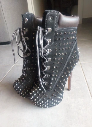 Bottines cloutées Zigi Girl T. 37, brand: Zigi Girl, condition: Good, size: 37, €25.00, €26.95 includes Buyer Protection