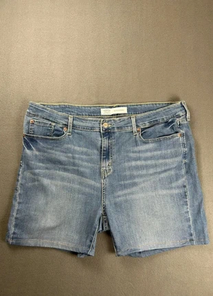 🩳 Short Levi’s femme taille haute – US W35 / FR 44, brand: Levi's, condition: Very good, size: XXL / 44 / 16, €15.90, €17.40 includes Buyer Protection Pro