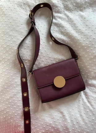 Chic Burgundy Crossbody Bag Gold Hardware Circle Clasp Adjustable Strap, marque: Charles & Keith, état: Satisfaisant, 5,00 €, 5,95 € Protection acheteurs incluse
