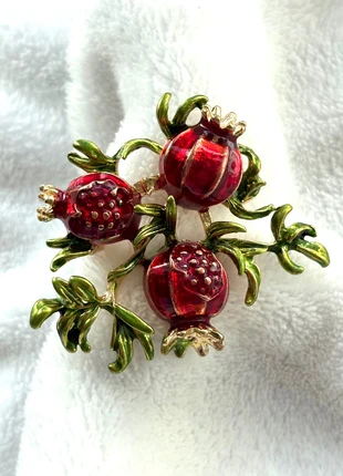 Stunning new elegant golden red pomegranate brooch pin, brand: pomegranate brooch, condition: New without tags, £3.00, £3.85 includes Buyer Protection