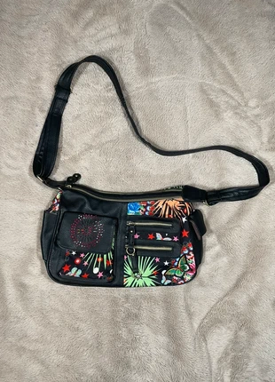 Sac à main Desigual, marque: Desigual, état: Neuf sans étiquette, 20,00 €, 21,70 € Protection acheteurs incluse