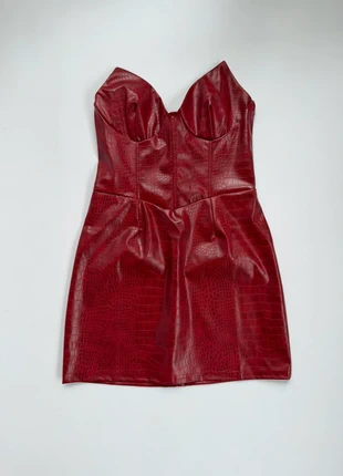 Red balconette crocodile print dress, marque: Innovare denim, état: Neuf avec étiquette, taille: S / 36 / 8, 18,99 €, 20,64 € Protection acheteurs incluse