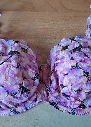 Soutien Gorge PrimaDonna Twist 90F Rose & Multicolore, marke: PrimaDonna Twist, zustand: Sehr gut, größe: 75F, 28,00 €, 30,10 € inklusive Vinted-Käuferschutz