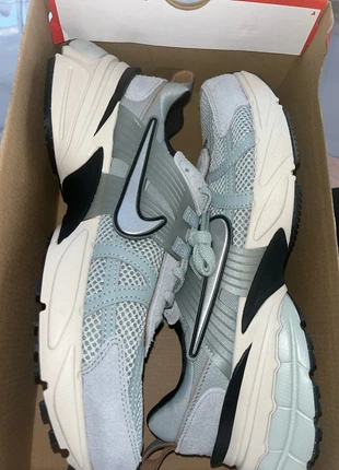 Nike v2k run unisex, marque: Nike, état: Neuf sans étiquette, taille: 42,5, 60,00 €, 63,70 € Protection acheteurs incluse