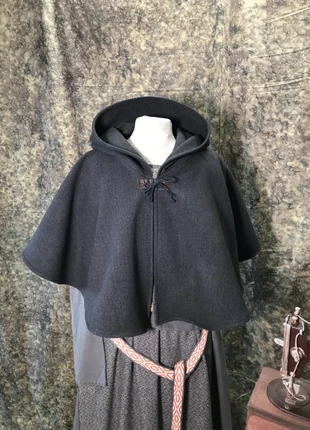 Capuchon médiéval le rôdeur – caban chaud et capuche – fait main, marke: Fait Main, zustand: Sehr gut, größe: Einheitsgröße, 35,00 €, 37,45 € beinhaltet Vinted-Käuferschutz Pro