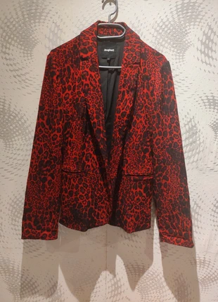 Blazer Desigual Rouge & Noir Motif Léopard T. L Élégant/Tendance, marque: Desigual, état: Très bon état, taille: L / 40 / 12, 38,50 €, 41,13 € Protection acheteurs incluse