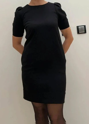 Belle robe noire chic Zara Femme taille XS, marque: Zara, état: Neuf sans étiquette, taille: XS / 34 / 6, 23,00 €, 24,85 € Protection acheteurs incluse