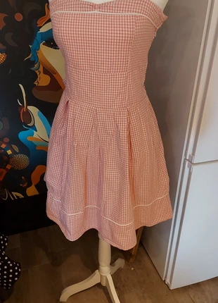 Roze-wit geruit zomerjurkje – Bardot vibes maat 38, marca: a.p.by sphupils, estado: Bueno, tamaño: M / 38 / 10, 6,25 €, 7,26 € Protección al comprador incluida