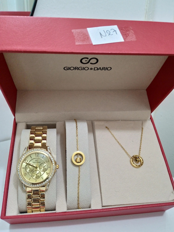 Coffret montre femme avec collier et bracelet en acier inoxydable 3