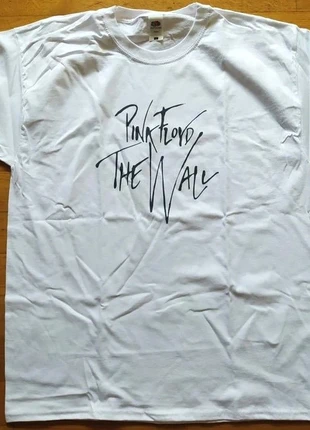 Maglietta Pink Floyd The Wall MAI usata, nuova. cotone 100%, marque: Fruit of the Loom, état: Neuf sans étiquette, taille: L, 15,00 €, 16,45 € Protection acheteurs incluse