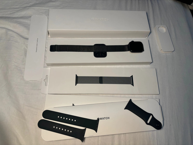 Apple Watch series 6 space gray aluminum 1