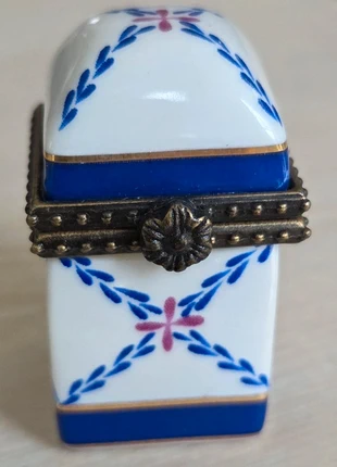 Pilulier, boite porcelaine - Joli décor géométrique - Collection, brand: Collection, condition: Very good, €5.00, €5.95 includes Buyer Protection
