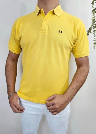 Polo Fred Perry vintage jaune logo brodé 100% coton taille M, marque: Fred Perry, état: Très bon état, taille: M, 39,00 €, 41,65 € Protection acheteurs (Pro) incluse