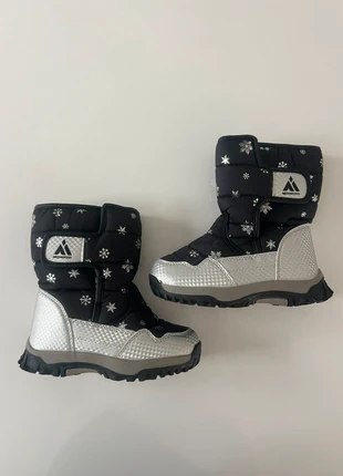 Bottes de neiges / Après ski noir et argenté fourré, marke: MISHANSHA, zustand: Neu, größe: 28, 26,00 €, 28,00 € inklusive Vinted-Käuferschutz
