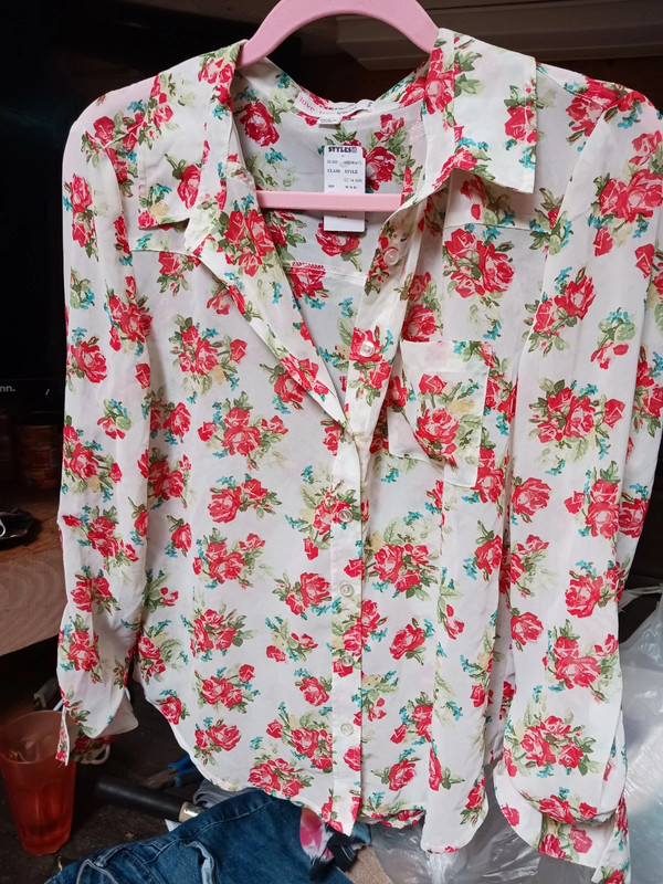 Lovely flower print blouse 1