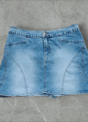 Minigonna in denim a vita bassa, marque: 9.2 by Carlo Chionna, état: Neuf sans étiquette, taille: S / 36 / 8, 8,00 €, 9,10 € Protection acheteurs incluse