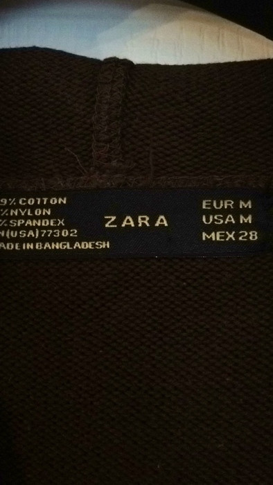Pull à capuche zippé marron Zara 4