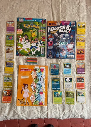 Lot de 2 magazines Pokémon + cartes, marke: Pokémon, zustand: Sehr gut, 6,00 €, 7,00 € inklusive Vinted-Käuferschutz