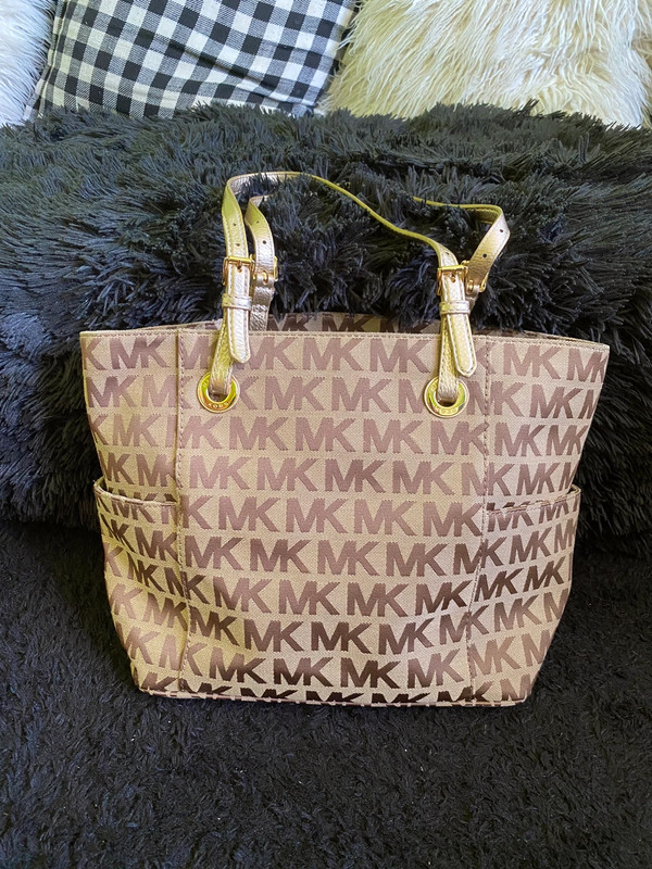 Michael Kors Gold Tan East West Jet Set Signature Logo Tote Bag MSRP 178 Vinted