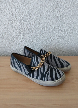 Chaussures zébrée pointure 39, marque: Always, état: Neuf sans étiquette, taille: 39, 6,00 €, 7,00 € Protection acheteurs incluse