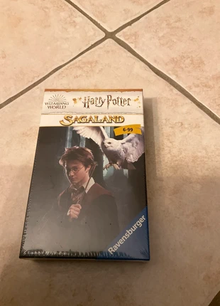 Jeux Harry Potter Sagaland, brand: Harry Potter, condizioni: Nuovo con cartellino, taglia: 6 anni / 116 cm, €5.00, €5.95 include la Protezione acquisti