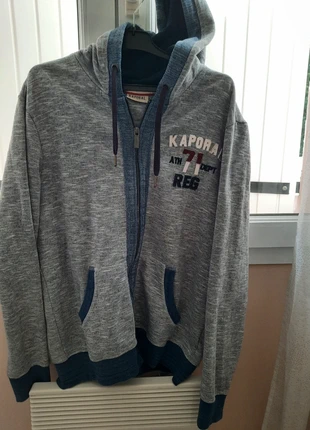 Veste a capuchebleu chiner, marca: Kaporal, estado: Muito bom, tamanho: L, €10.00, €11.20 inclui Proteção do Comprador