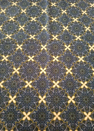 Tissu mandala floral, marque: Mandala, état: Très bon état, 3,00 €, 3,85 € Protection acheteurs (Pro) incluse