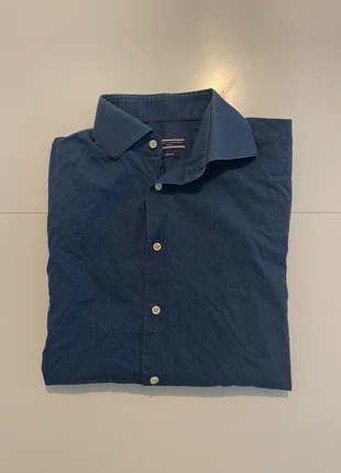Chemise Tommy Hilfiger – Élégance Classique & Vibes US Vintage, marke: Tommy Hilfiger, zustand: Sehr gut, größe: L, 6,00 €, 7,00 € beinhaltet Vinted-Käuferschutz Pro