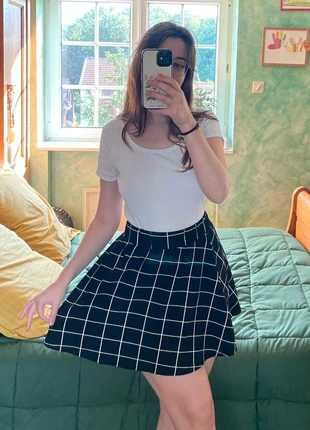 Jupe à carreaux noire et blanche, marke: Shein, zustand: Neu, größe: M / 38 / 10, 3,00 €, 3,85 € inklusive Vinted-Käuferschutz