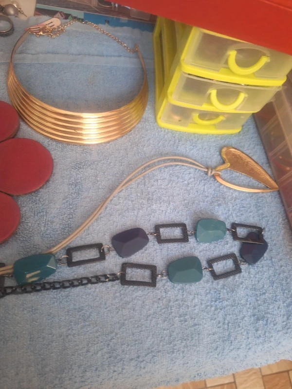 #collier différents style - photo numéro 2