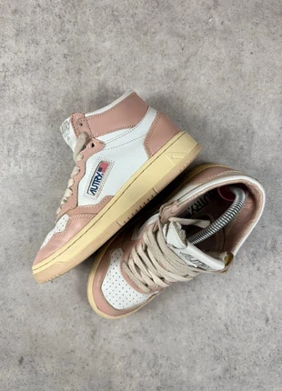 Superbe basket Femme Autry Medialist Mid 35 rose/blanche, marke: Autry, zustand: Gut, größe: 35, 39,00 €, 41,65 € inklusive Vinted-Käuferschutz