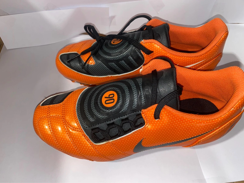 Nike total ninety discount