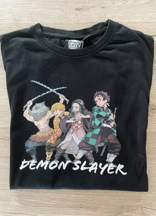 Tee shirt garçon demon slayer, marke: Demon Slayer, zustand: Sehr gut, größe: XS, 2,00 €, 2,80 € inklusive Vinted-Käuferschutz
