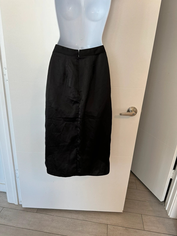 Side mid skirt 3