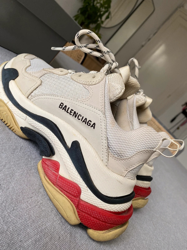 Balenciaga triple s rood hotsell