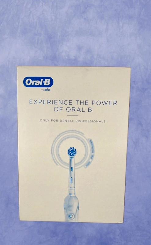 Cepillo dental eléctrico oral B | Vinted