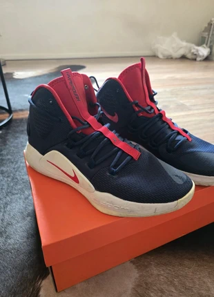 Nike hyperdunk maat 45, merk: Nike, staat: Heel goed, maat: 45, € 65,00, € 68,95 inclusief Kopersbescherming