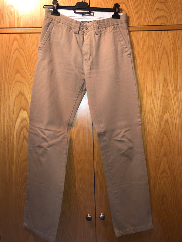 Pantalón chino camel