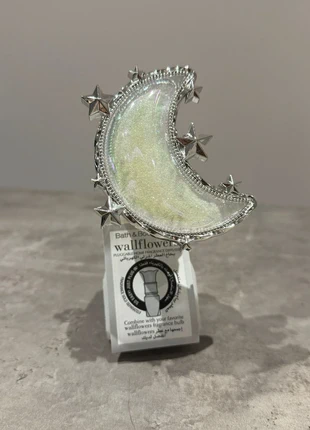 RARE! - Bath & Body Works Wallflower Plug / Fragrance & Aroma Diffuser - Celestial Moon & Stars, brand: Bath & Body Works, condition: New with tags, £30.00, £32.20 includes Buyer Protection