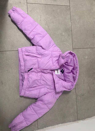 Tommy Hilfiger Pufferjacke Lila mit Kapuze – top Zustand, marque: Tommy Hilfiger, état: Très bon état, taille: M / 38 / 10, 35,00 €, 37,45 € Protection acheteurs incluse