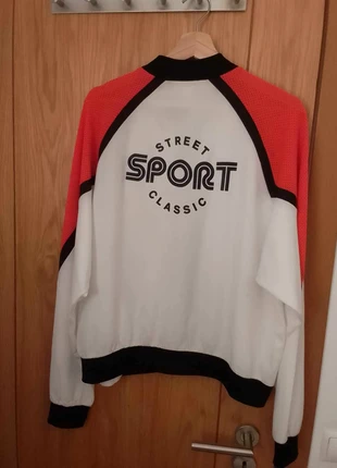 Casaco Street Sport, merk: Forever 21, staat: Heel goed, maat: L / 40 / 12, € 5,00, € 5,95 inclusief Kopersbescherming