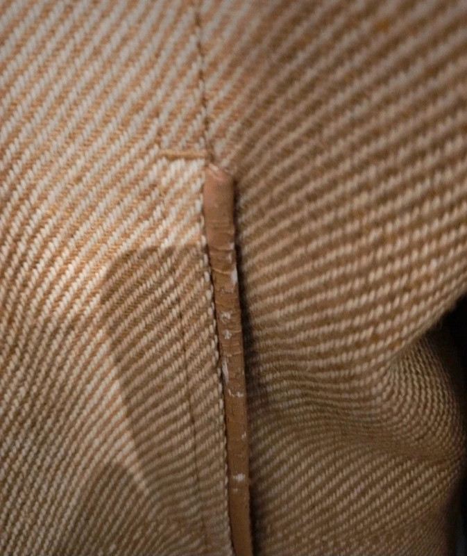 Veste extérieure camel à rayure blanche 4