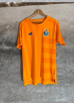 Porto new balance football shirt, marque: New Balance, état: Très bon état, taille: XL, 25,00 €, 26,95 € Protection acheteurs incluse