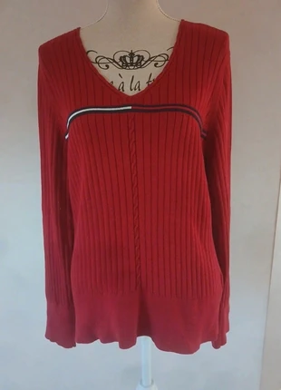 Pull col V maille rouge Tommy Hilfiger t. XL, marque: Tommy Hilfiger, état: Très bon état, taille: XL / 42 / 14, 15,00 €, 16,45 € Protection acheteurs (Pro) incluse