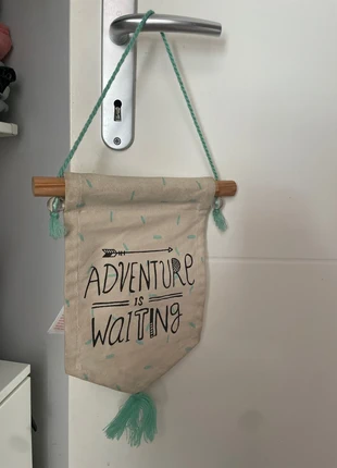 Déco à pendre / Fanion « adventure is Waiting », marque: Verbaudet, état: Très bon état, 5,00 €, 5,95 € Protection acheteurs incluse