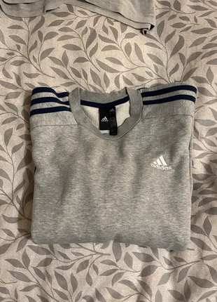 Grey adidas jumper, brand: adidas, condition: Very good, size: XS, €12.00, €13.30 includes Buyer Protection